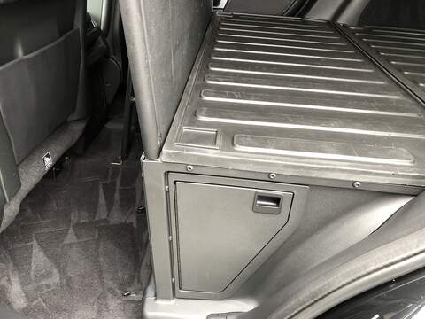 Land Rover Discovery SD V6 SE - U1755