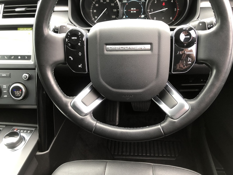 Land Rover Discovery SD V6 SE - U1755