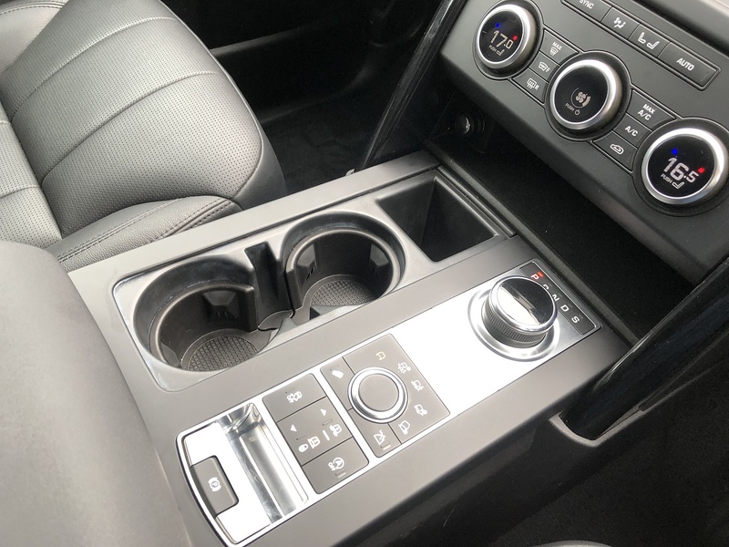 Land Rover Discovery SD V6 SE - U1755