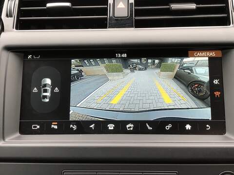 Land Rover Discovery SD V6 SE - U1755