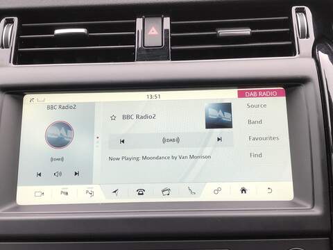 Land Rover Discovery SD V6 SE - U1755