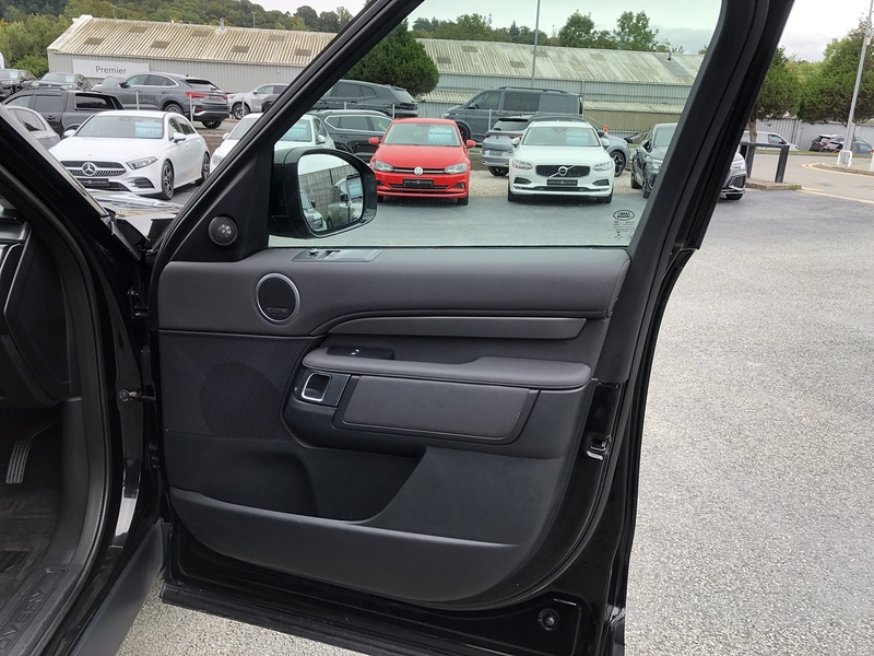 Land Rover Discovery SD V6 SE - U1755