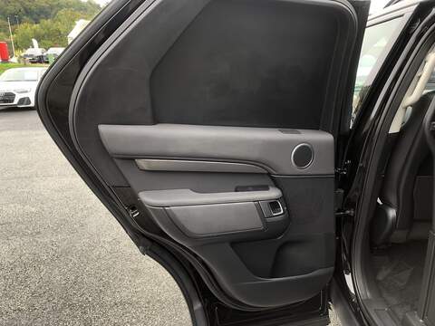 Land Rover Discovery SD V6 SE - U1755