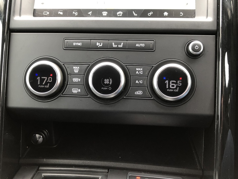 Land Rover Discovery SD V6 SE - U1755