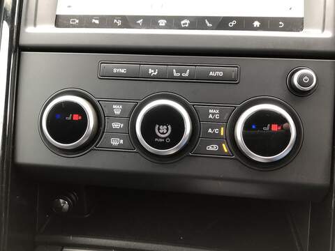 Land Rover Discovery SD V6 SE - U1755