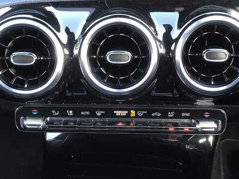 Mercedes-Benz A Class A220 AMG Line - U1762