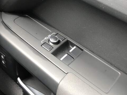 Land Rover Defender 110 D250 MHEV - U1766