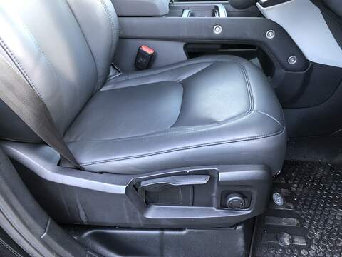 Land Rover Defender 110 D250 MHEV - U1766