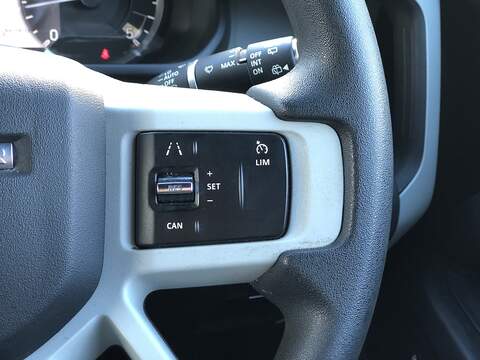 Land Rover Defender 110 D250 MHEV - U1766