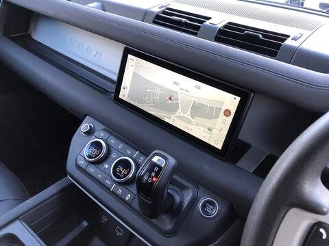 Land Rover Defender 110 D250 MHEV - U1766