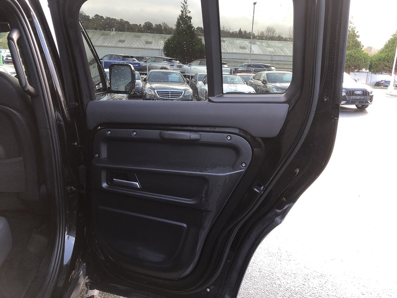 Land Rover Defender 110 D250 MHEV - U1766