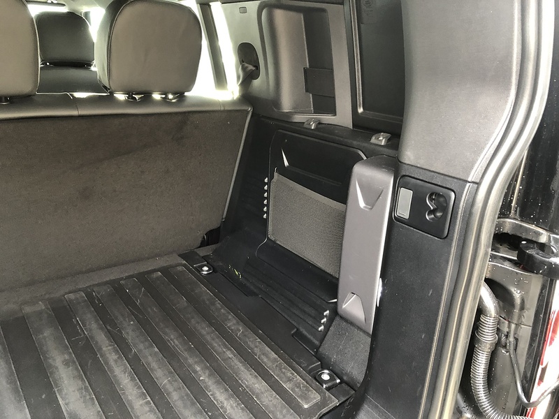 Land Rover Defender 110 D250 MHEV - U1766