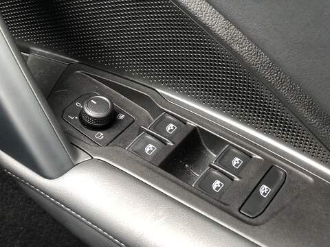 Volkswagen Tiguan TDI R-Line - U1767