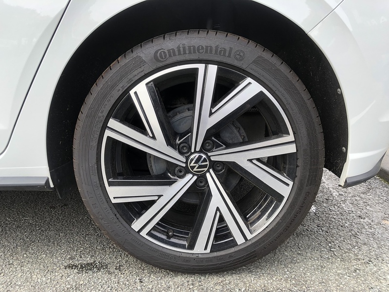 Volkswagen Polo TSI R-Line - U1770