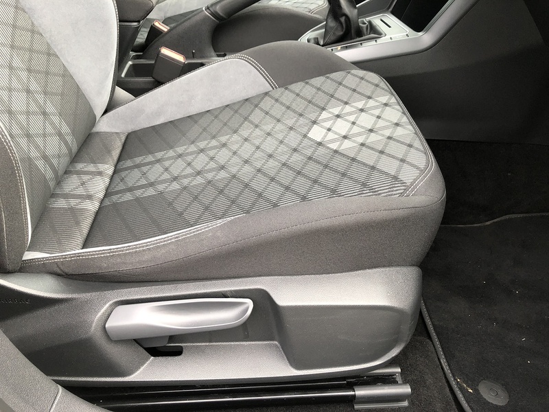 Volkswagen Polo TSI R-Line - U1770