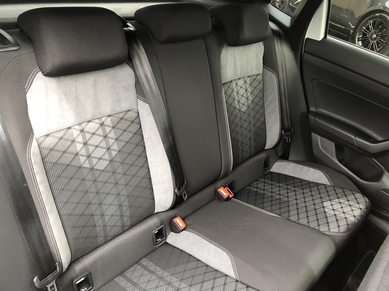 Volkswagen Polo TSI R-Line - U1770