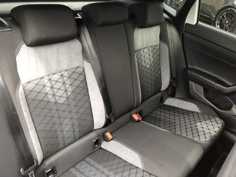 Volkswagen Polo TSI R-Line - U1770