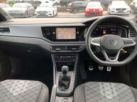 Volkswagen Polo TSI R-Line - U1770