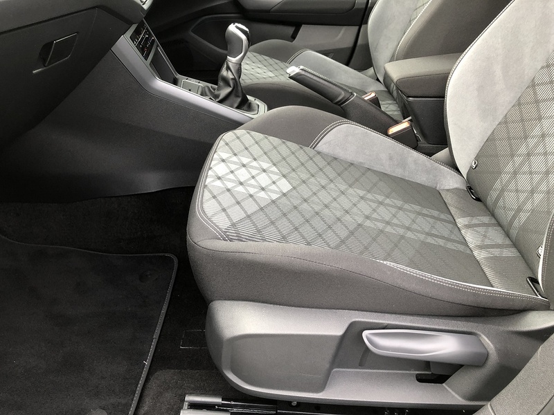 Volkswagen Polo TSI R-Line - U1770