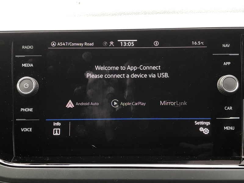 Volkswagen Polo TSI R-Line - U1770