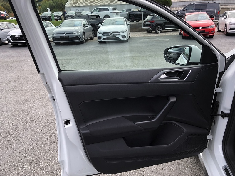 Volkswagen Polo TSI R-Line - U1770