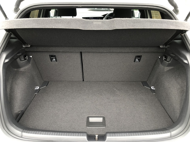 Volkswagen Polo TSI R-Line - U1770