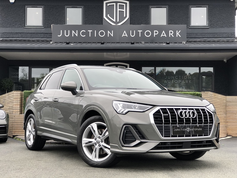 Audi Q3 TFSI S line - U1776