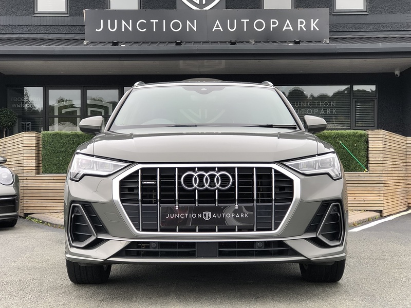 Audi Q3 TFSI S line - U1776