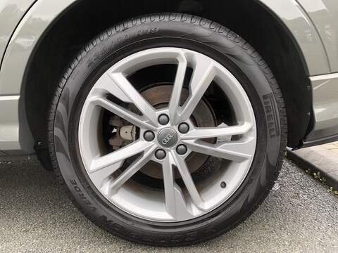 Audi Q3 TFSI S line - U1776