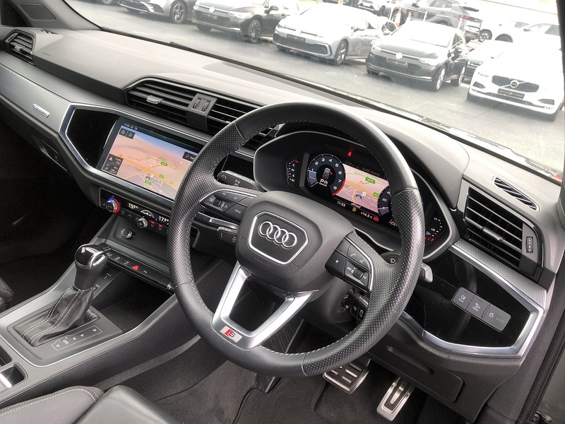 Audi Q3 TFSI S line - U1776