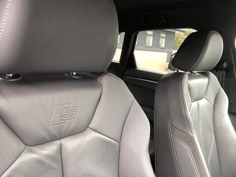 Audi Q3 TFSI S line - U1776