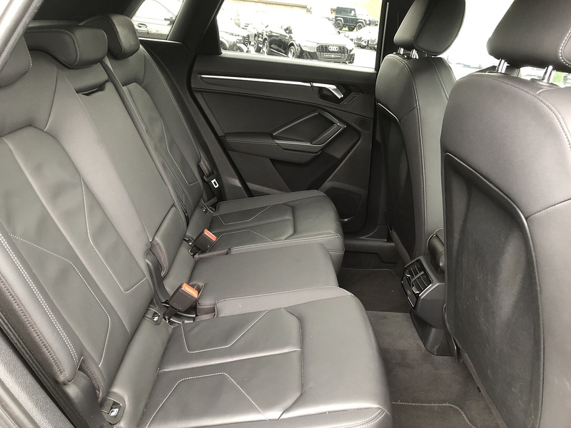 Audi Q3 TFSI S line - U1776