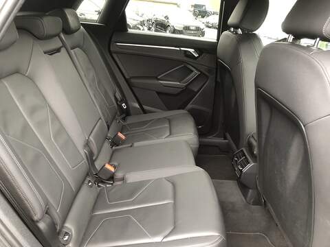 Audi Q3 TFSI S line - U1776