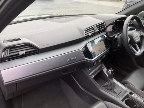 Audi Q3 TFSI S line - U1776