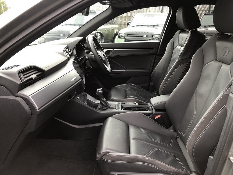 Audi Q3 TFSI S line - U1776