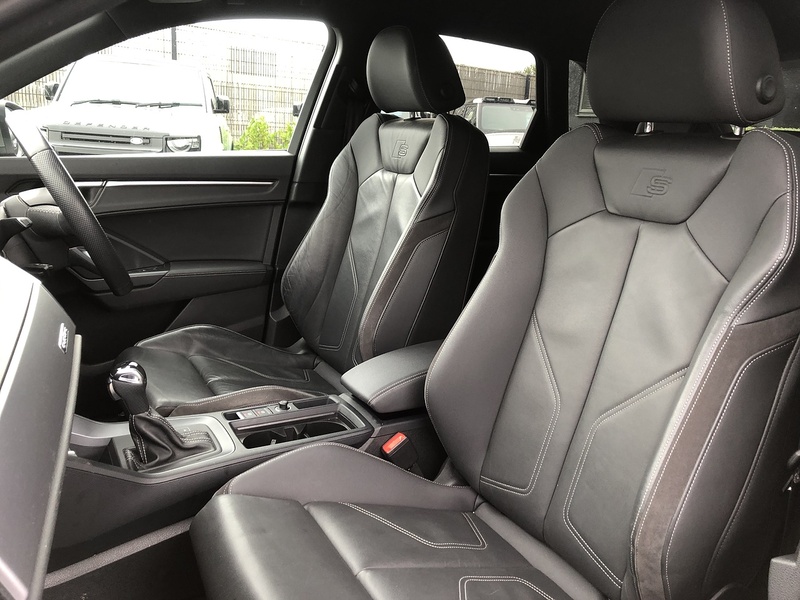 Audi Q3 TFSI S line - U1776