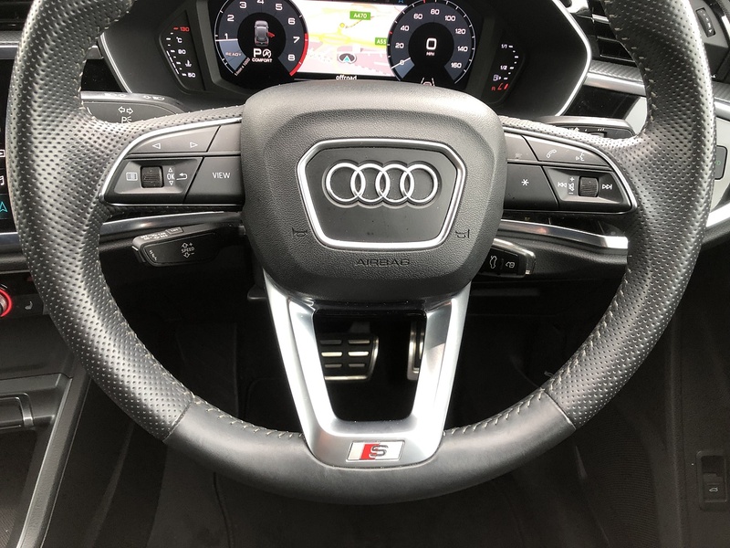 Audi Q3 TFSI S line - U1776