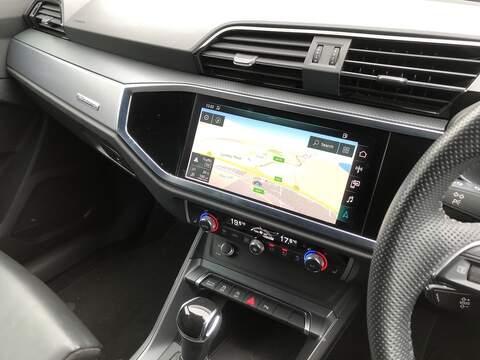 Audi Q3 TFSI S line - U1776