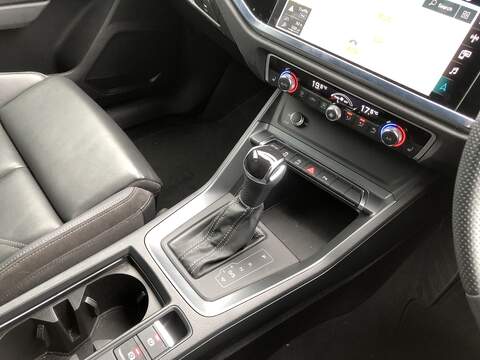 Audi Q3 TFSI S line - U1776