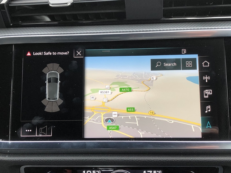 Audi Q3 TFSI S line - U1776