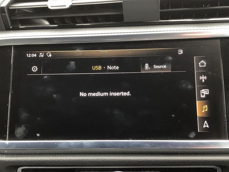 Audi Q3 TFSI S line - U1776