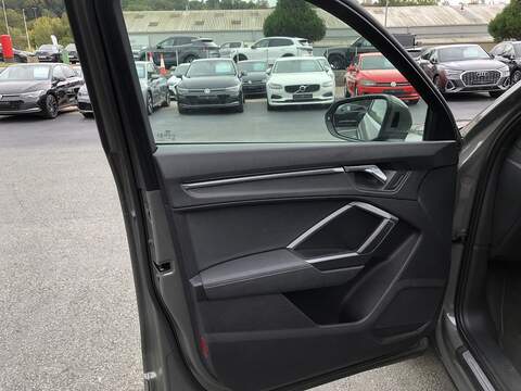 Audi Q3 TFSI S line - U1776