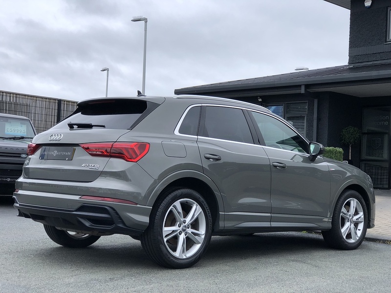 Audi Q3 TFSI S line - U1776