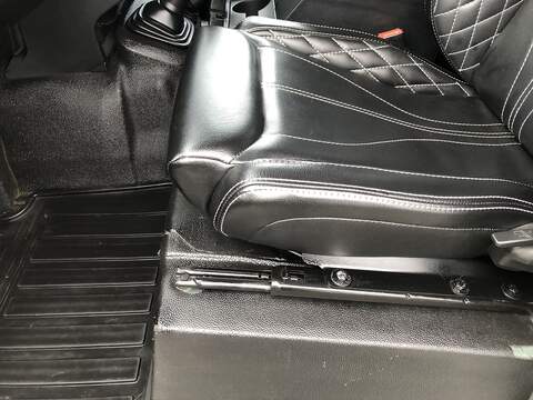 Land Rover Defender 90 TDCi - U1782