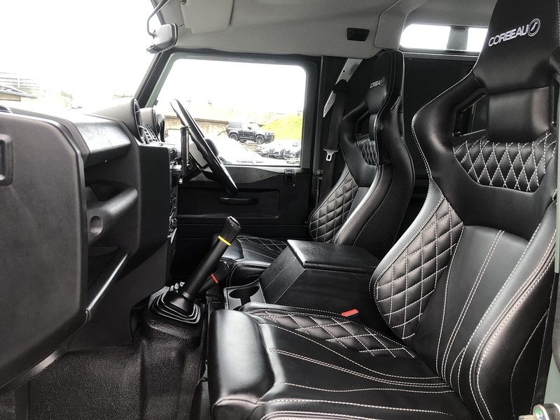 Land Rover Defender 90 TDCi - U1782