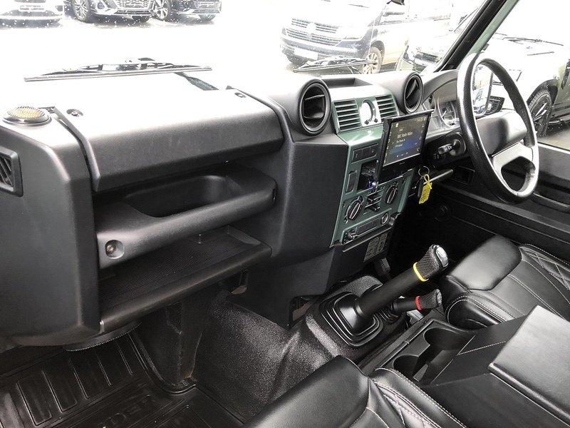 Land Rover Defender 90 TDCi - U1782