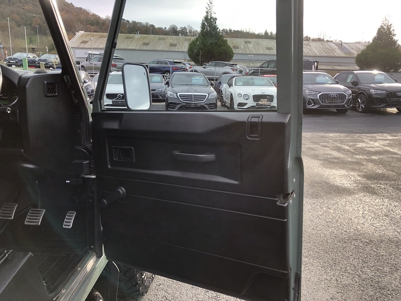 Land Rover Defender 90 TDCi - U1782