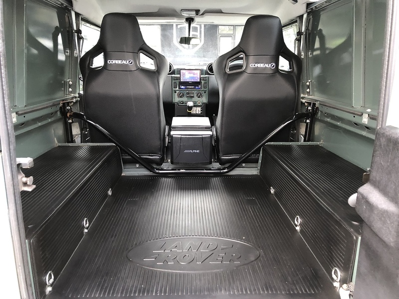 Land Rover Defender 90 TDCi - U1782