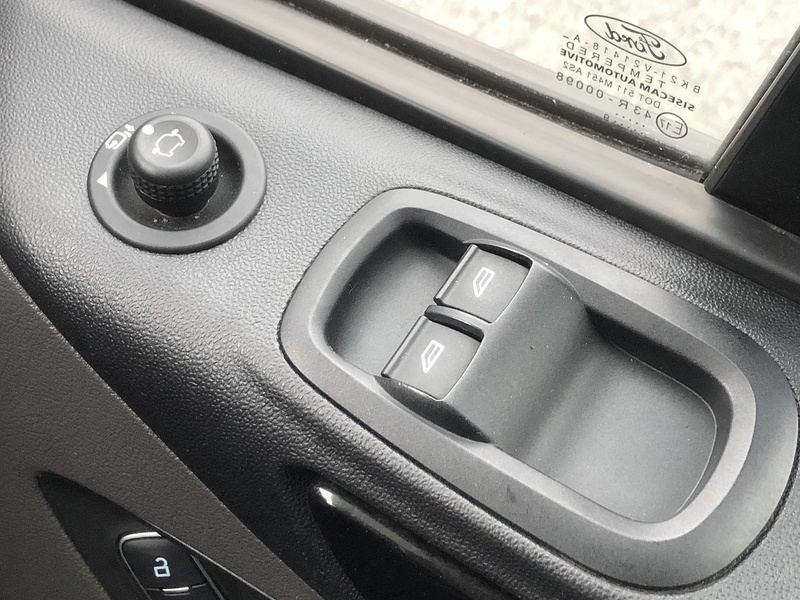 Ford Transit Custom 320 EcoBlue Limited - U1784