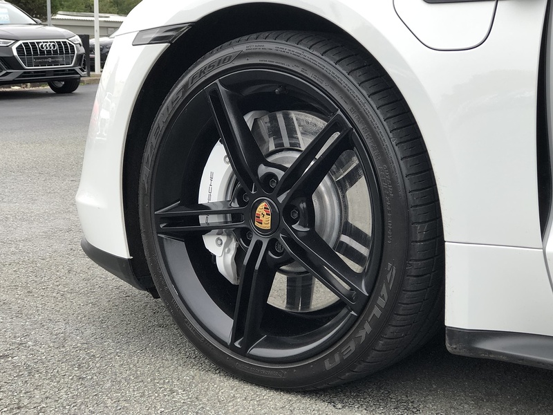 Porsche Taycan Performance 4S - U1790